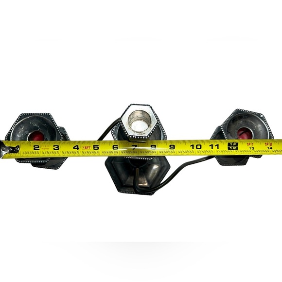 Vintage Rare Meriden Britannia Co. 10” Tall Silverplate Candelabra Pair - Picture 10 of 14